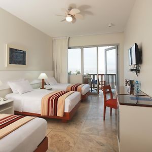 Triple Room Sea View